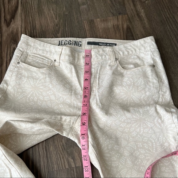 DKNY Jeans Vintage Print Skinny Jeggings - Picture 12 of 14